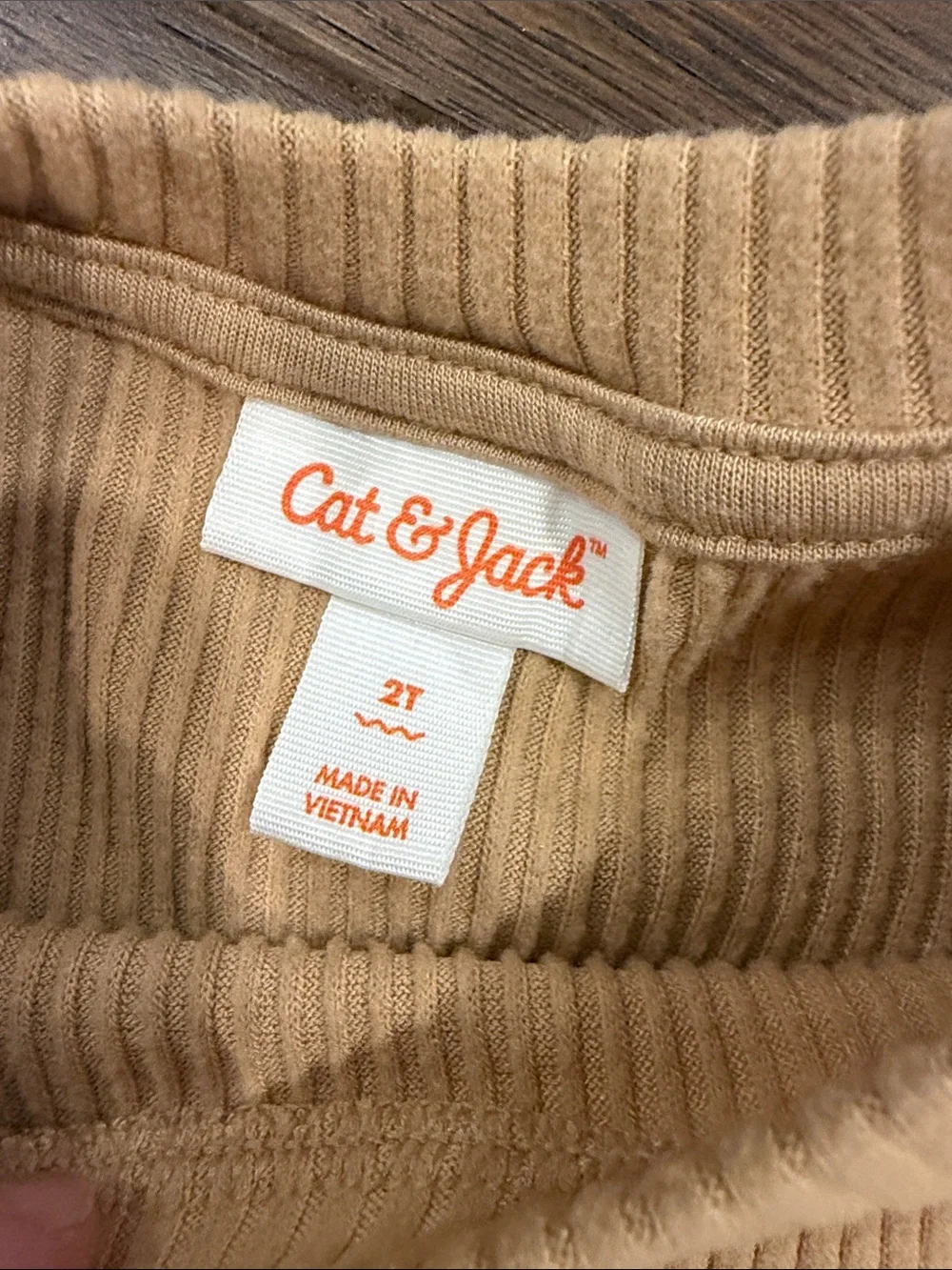 Cat & Jack Ribbed Knit Set in Tan/Brown Size 2T  - C39-158